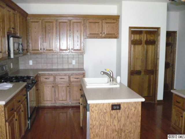 1640 NW Bennington Dr #52, Concord, NC 28027