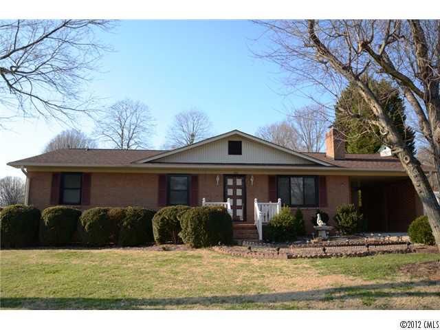 106 Springway Dr, Kannapolis, NC 28081