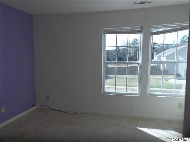 212 Farm Springs Rd, Mount Holly, NC 28120