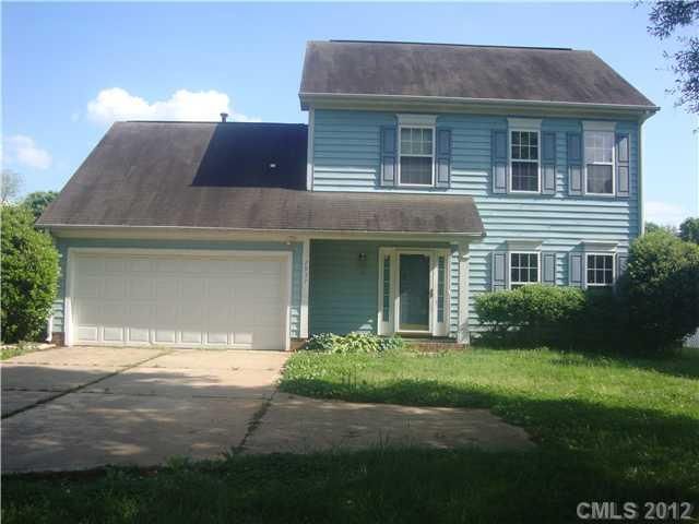 2937 Hosta Dr, Charlotte, NC 28269