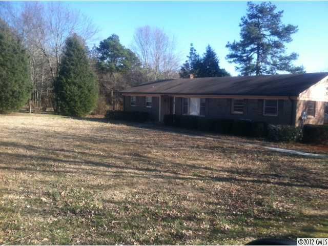 271 Ashbrook Dr, Statesville, NC 28677