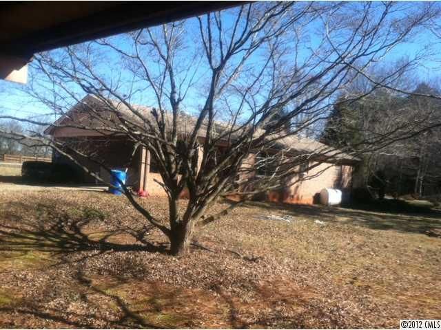 271 Ashbrook Dr, Statesville, NC 28677