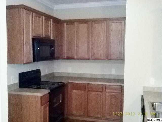 18001 Delmas Dr #2B, Cornelius, NC 28031