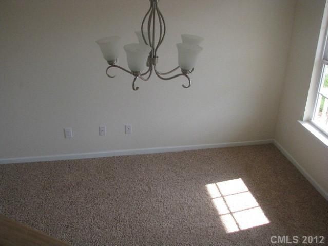 1626 Meadowlark Ldg, Charlotte, NC 28216