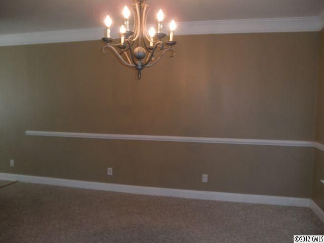 510 Back Acres Ln, Kannapolis, NC 28081