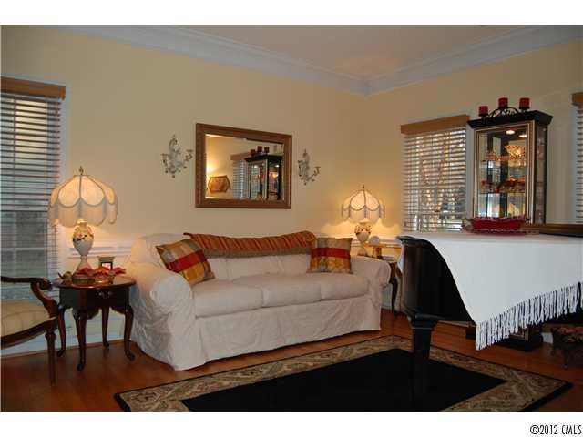 6210 Crestwick Ct, Charlotte, NC 28269