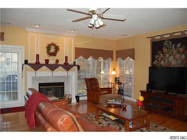 6210 Crestwick Ct, Charlotte, NC 28269
