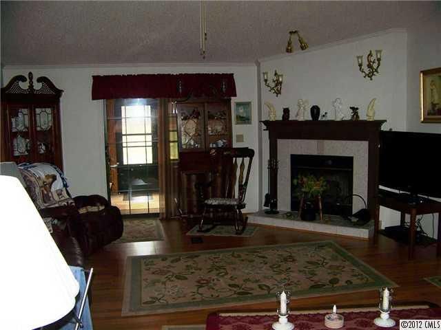 3412 Roundcliff Dr, Concord, NC 28025