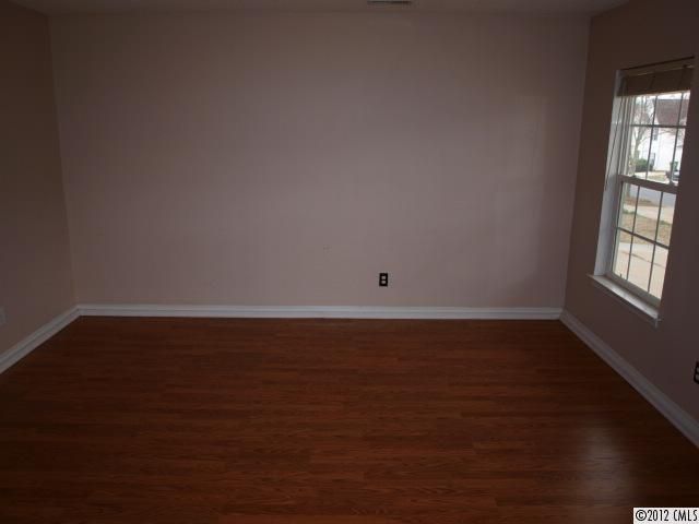 405 SW Trillium St, Conover, NC 28613