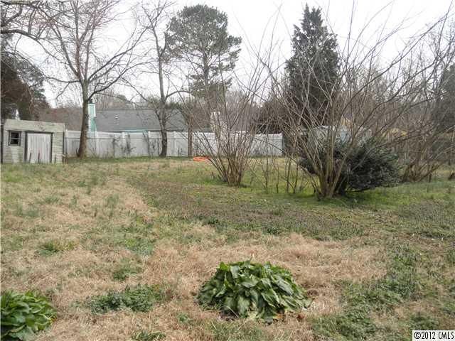 3236 Cross Winds Rd, Charlotte, NC 28227