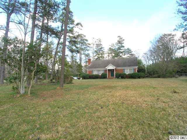 351 Shasta Ln, Charlotte, NC 28211