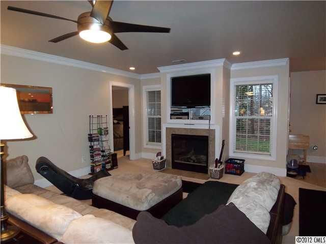 192 State Park Rd, Troutman, NC 28166