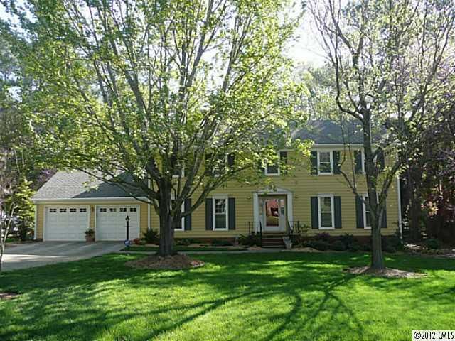 10217 Woodview Cir, Charlotte, NC 28277