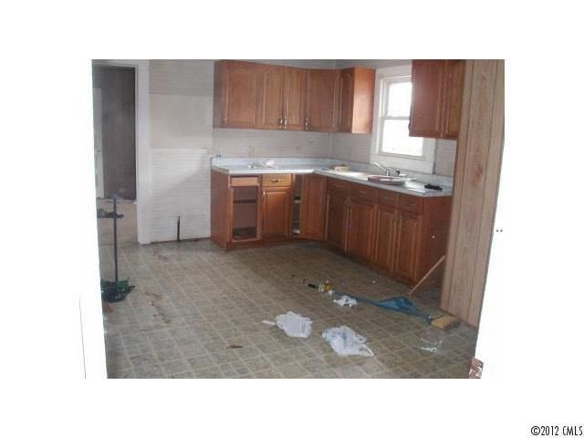 805 Washington Ln, Kannapolis, NC 28083