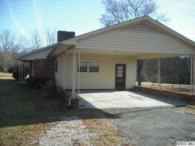 104 Colonial Dr, Chester, SC 29706