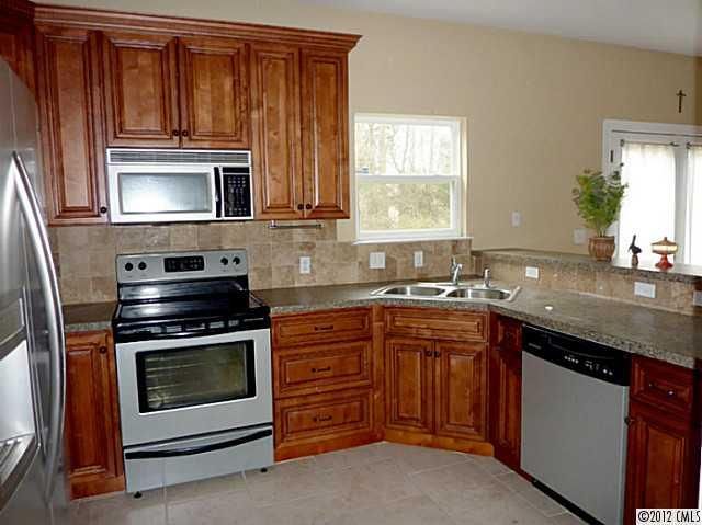 9320 Idlewild Rd, Charlotte, NC 28227