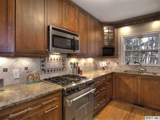 2909 Clover Rd, Charlotte, NC 28211