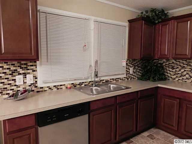 1207 Jackson St, Kannapolis, NC 28083