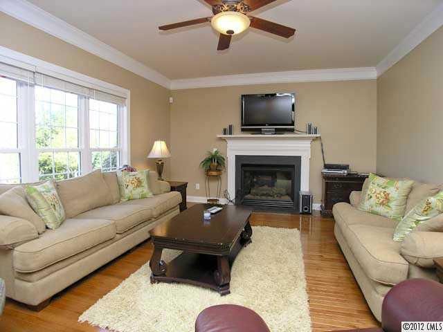 9427 Devonshire Dr, Huntersville, NC 28078