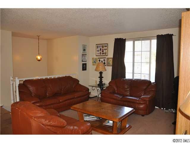 8319 Tamora Dr, Charlotte, NC 28227