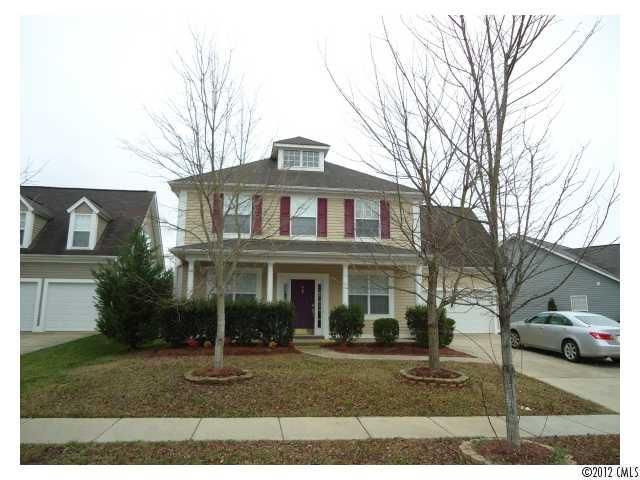 1065 Stonedown Ln, Matthews, NC 28104