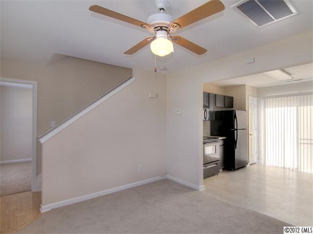 8717 Rozumny Dr, Charlotte, NC 28216