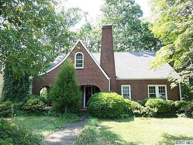 523 NW 4th St, Hickory, NC 28601