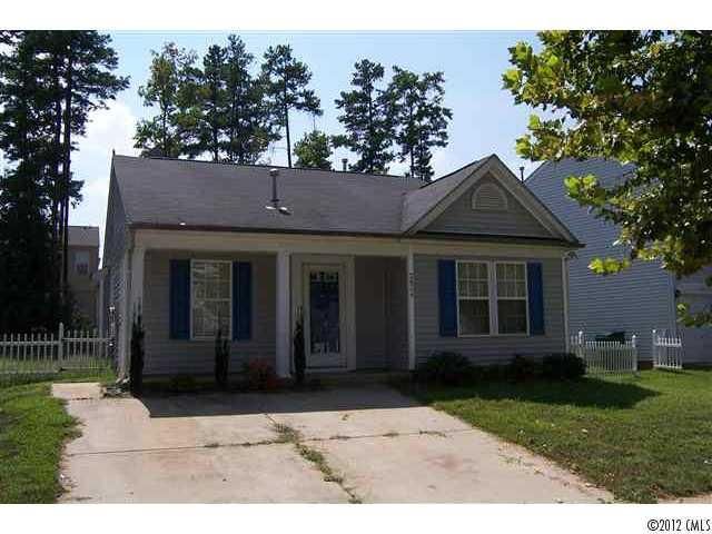 2634 Oasis Ln, Charlotte, NC 28214