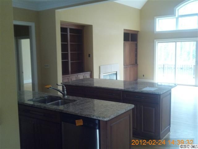 10515 Knox Ave, Matthews, NC 28105