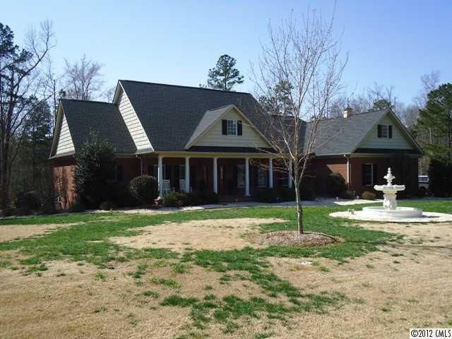 200 Frontier Cir, Indian Trail, NC 28079