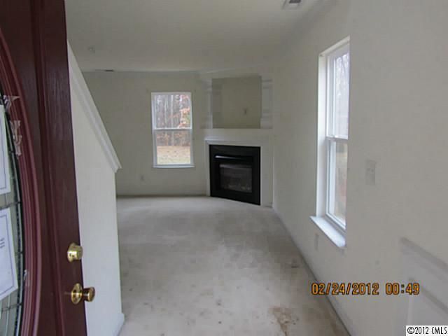 1030 Mearn Rd, Charlotte, NC 28216