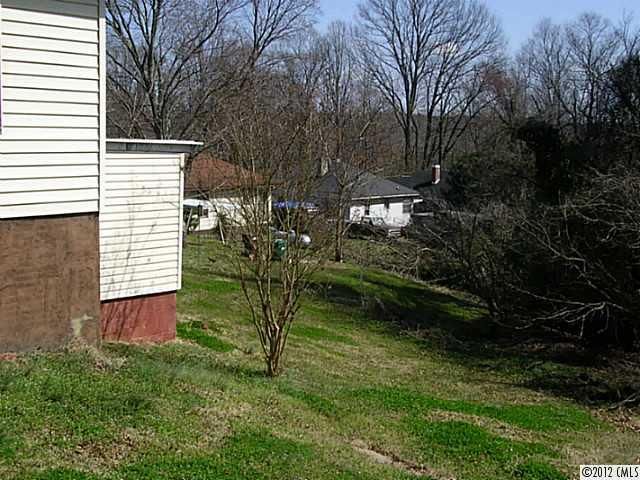 555 Baltimore Dr, Cramerton, NC 28032