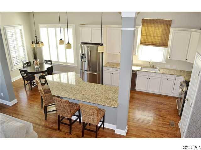 5662 Morris Hunt Dr, Fort Mill, SC 29708