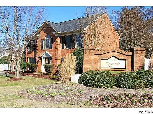 10539 Rougemont Ln, Charlotte, NC 28277
