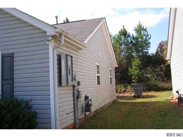 5917 Hamilton Oaks Dr, Charlotte, NC 28216