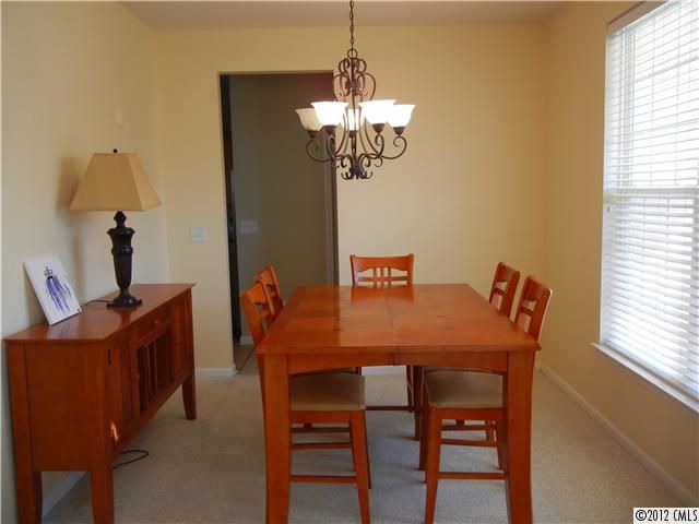 9711 Back Acre Dr, Charlotte, NC 28213