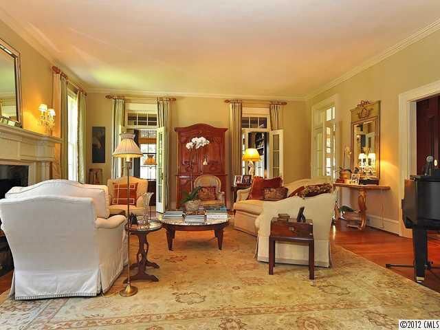 1729 Queens Rd, Charlotte, NC 28207
