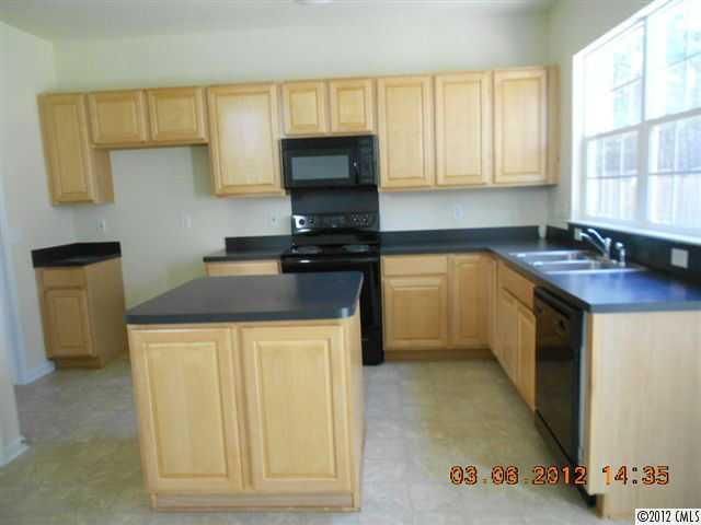 2936 Windsor Meadow Ln, Matthews, NC 28105