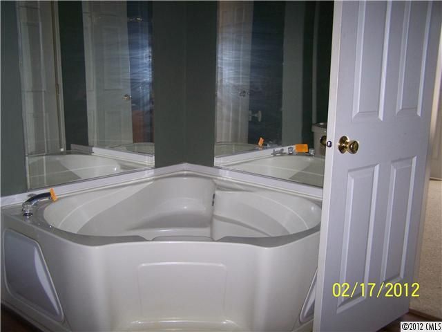 2213 Louanne Dr #6, Wingate, NC 29174