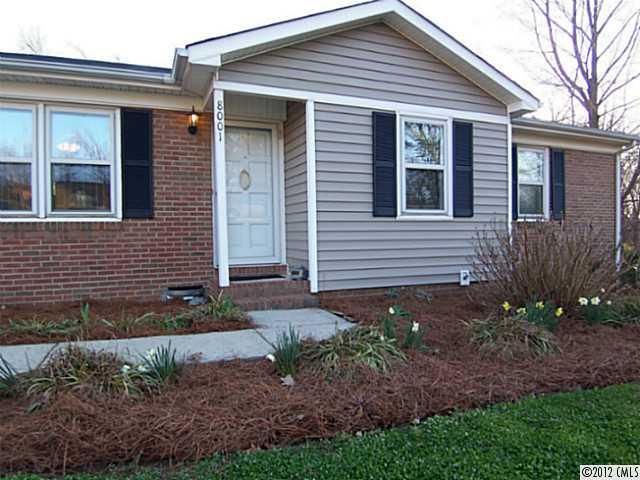 8001 Kerrybrook Cir, Charlotte, NC 28214