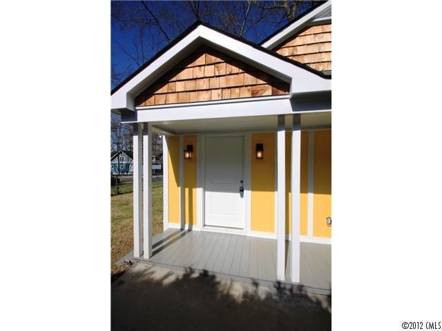 2137 W Trade St, Charlotte, NC 28216