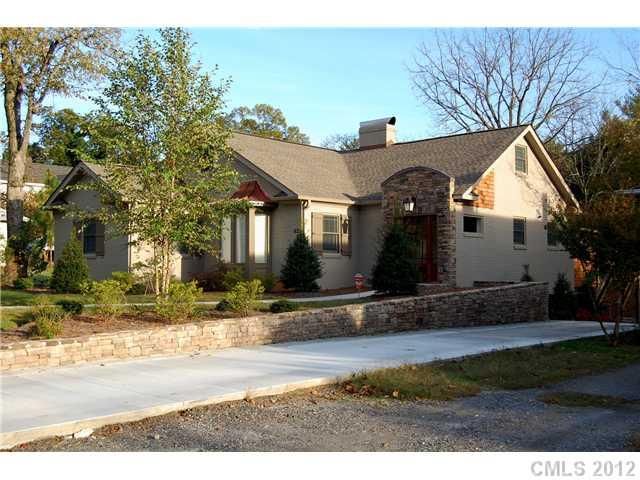 621 West End Ave, Statesville, NC 28677