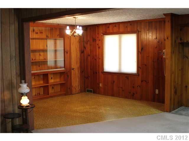 7306 Sugar Creek Rd, Charlotte, NC 28269