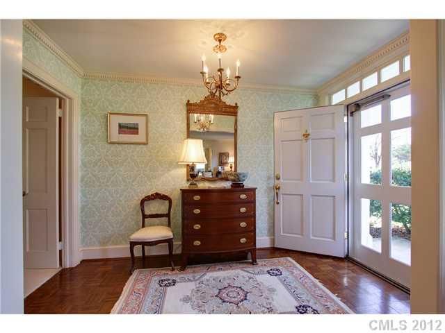 701 Hempstead Pl, Charlotte, NC 28207
