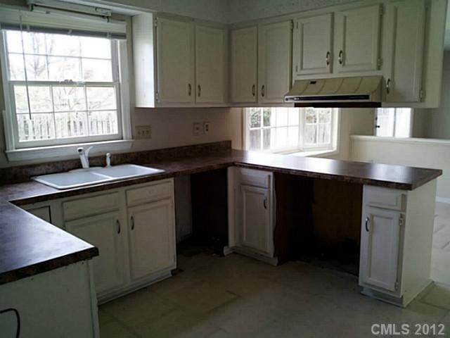 4412 Sheldon Ct, Charlotte, NC 28227