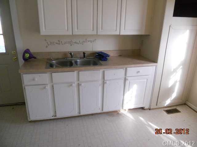 508 3rd St, Stanley, NC 28164