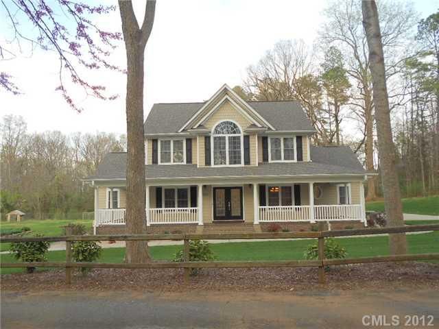 3230 Garrison Dr, Charlotte, NC 28269