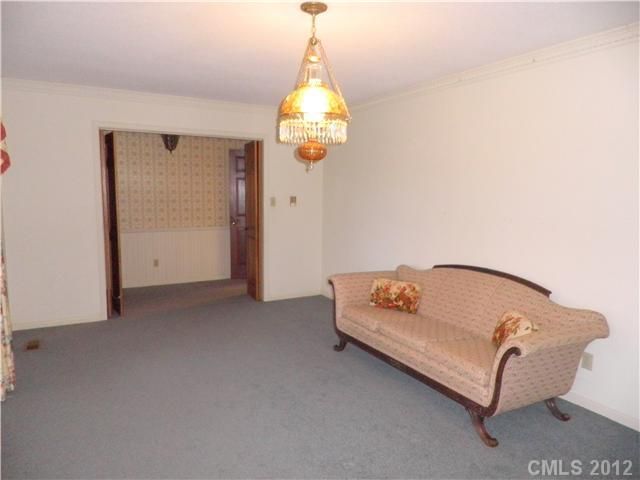 3189 E Maiden Rd, Maiden, NC 28650