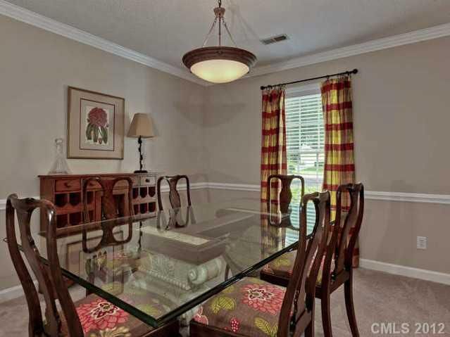 6729 Carmel Hills Dr, Charlotte, NC 28226