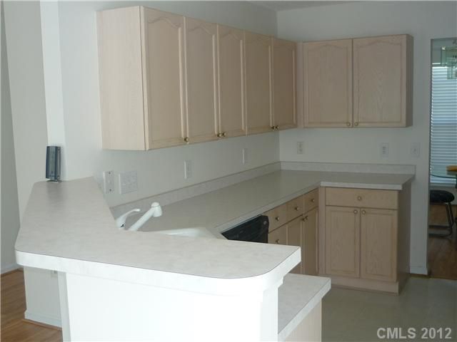 6054 Hedgecrest Pl, Charlotte, NC 28269